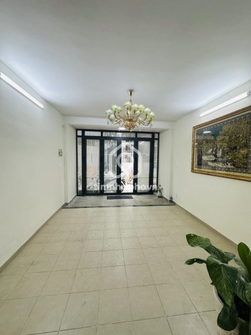 Bán Nhà phố Hẻm Đường Cách Mạng Tháng Tám Quận 10 - 2 tầng - Giá Chỉ 6,3 Tỷ