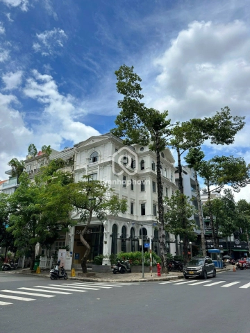 Nhà phố Mặt Tiền Đường Phan Khiêm Ích Quận 7 - Giá Chỉ 90 Tỷ