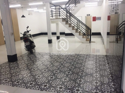 597 Đường Nguyễn Kiệm, Phường Đức Nhuận