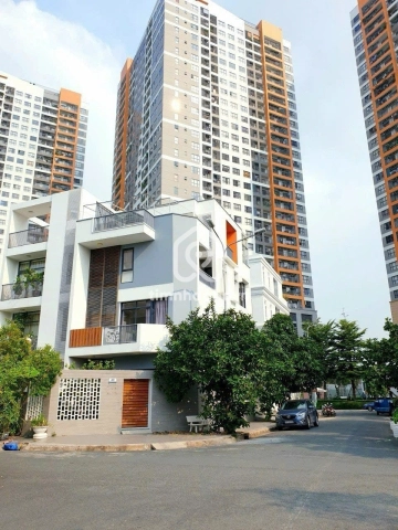 Bán Nhà phố Mặt Tiền Đường Số 52 Thủ Đức - 4 tầng - Giá Chỉ 31 Tỷ