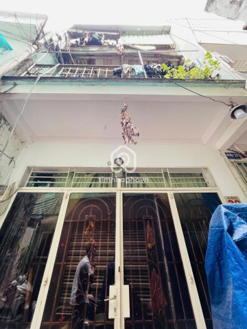 Nhà phố Hẻm Đường Lý Thái Tổ Quận 10 - 3 tầng - Giá Chỉ 6 Tỷ