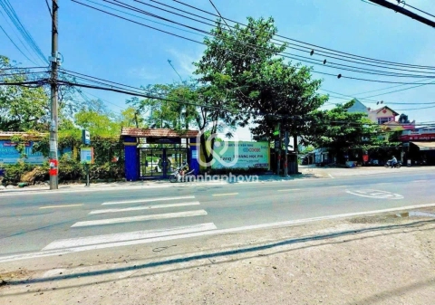 Bán Nhà phố Mặt Tiền Đường Nguyễn Duy Trinh Thủ Đức - 5 tầng - Giá Chỉ 65 Tỷ