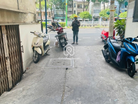 Nhà phố Mặt Tiền Đường Hoàng Sa Quận 3 - 1 hầm 4 tầng - Giá Chỉ 9,7 Tỷ