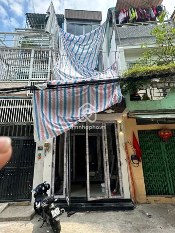 400 Đường Nguyễn Trọng Tuyển, Phường Tân Sơn Hòa