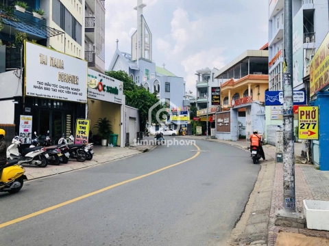 300-300L Đường Nguyễn Văn Đậu, Phường Bình Lợi Trung