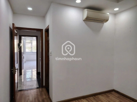 18 Đường Nguyễn Giản Thanh, Phường Hòa Hưng