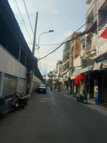 Nhà phố Mặt Tiền Đường Nguyễn Giản Thanh Quận 10 - 5 tầng - Giá Chỉ 13 Tỷ