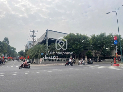 Bán Nhà cấp 4 Mặt Tiền Đường Lê Văn Việt Thủ Đức - Giá Chỉ 300 Tỷ