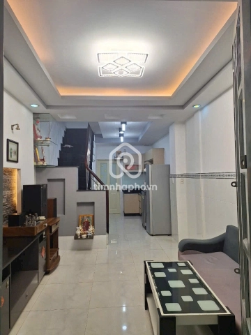 Nhà phố Hẻm Đường Lạc Long Quân Quận 11 - 3 tầng - Giá Chỉ 6,79 Tỷ