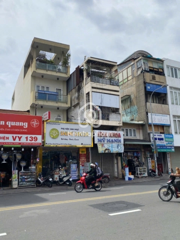 Bán Nhà phố Mặt Tiền Đường Phan Đình Phùng Phú Nhuận - 4 tầng - Giá Chỉ 30 Tỷ