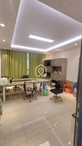 Bán Nhà phố Mặt Tiền Đường Bùi Tá Hán Thủ Đức - Giá Chỉ 21 Tỷ
