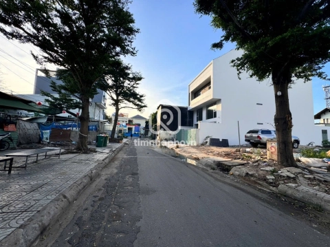 Bán Đất Mặt Tiền Đường Số 2 Thủ Đức - Giá Chỉ 32 Tỷ