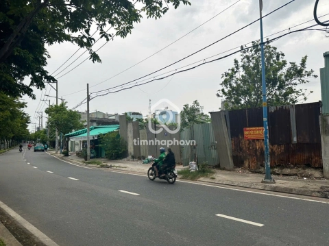 Nhà phố Mặt Tiền Đường Kênh Tân Hóa Tân Phú - Giá Chỉ 260 Tỷ