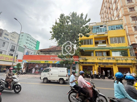 Nhà phố Mặt Tiền Đường Kỳ Đồng Quận 3 - 4 tầng - Giá Chỉ 80 Tỷ