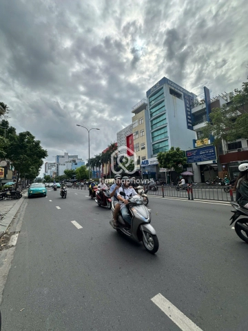 580 Đường 3 Tháng 2, Phường Diên Hồng