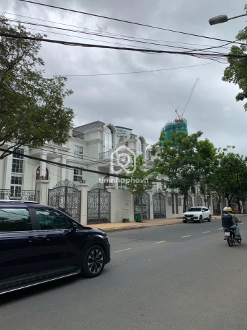 Nhà phố Mặt Tiền Đường Nguyễn Văn Hưởng Thủ Đức - 3 tầng - Giá Chỉ 205 Tỷ