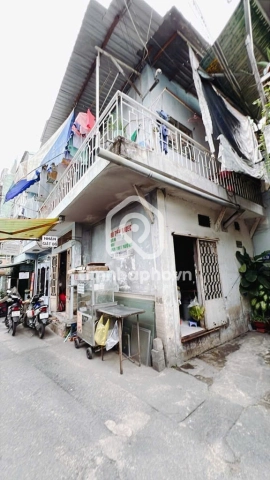 Bán Nhà phố Hẻm Đường Trần Hưng Đạo Quận 1 - 2 tầng - Giá Chỉ 8,3 Tỷ