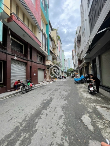 Bán Nhà phố Mặt Tiền Đường Nguyễn Giản Thanh Quận 10 - 4 tầng - Giá Chỉ 17 Tỷ