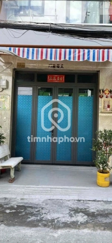 Cho thuê Nhà phố Hẻm Đường Lò Siêu Quận 11 - 2 tầng - Giá Chỉ 15 Triệu