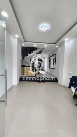 Nhà phố Mặt Tiền Đường Trần Hưng Đạo Quận 5 - 6 tầng - Giá Chỉ 65 Triệu