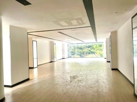 215a-215b Đường Hai Bà Trưng, Phường Xuân Hòa
