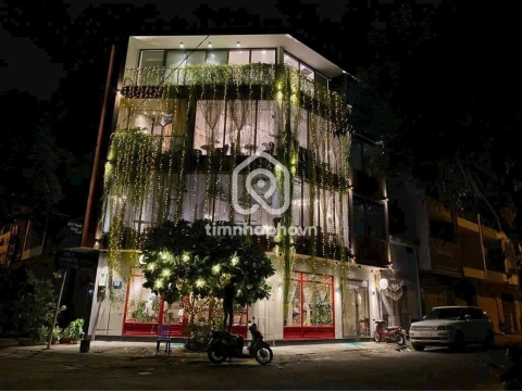 Cho thuê Nhà phố Mặt Tiền Đường Hoa Phượng Phú Nhuận - 4 tầng - Giá Chỉ 85 Triệu