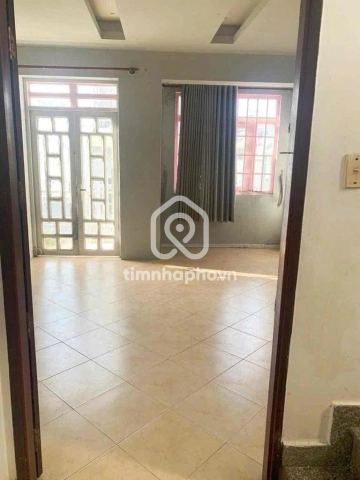 Cho thuê Nhà phố Hẻm Đường Cách Mạng Tháng Tám Quận 3 - 3 tầng - Giá Chỉ 23 Triệu