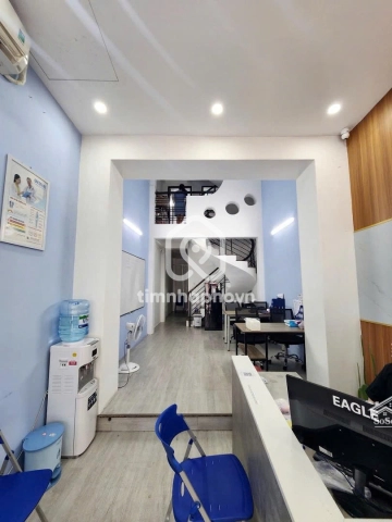 Nhà phố Mặt Tiền Đường Nguyễn Duy Dương Quận 10 - 2 tầng - Giá Chỉ 25 Triệu