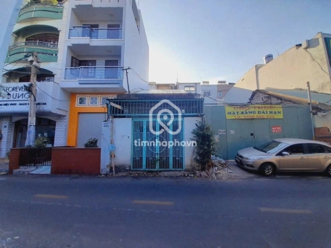 Nhà cấp 4 Mặt Tiền Đường Trần Nhật Duật Quận 1 - 1 tầng - Giá Chỉ 22 Tỷ