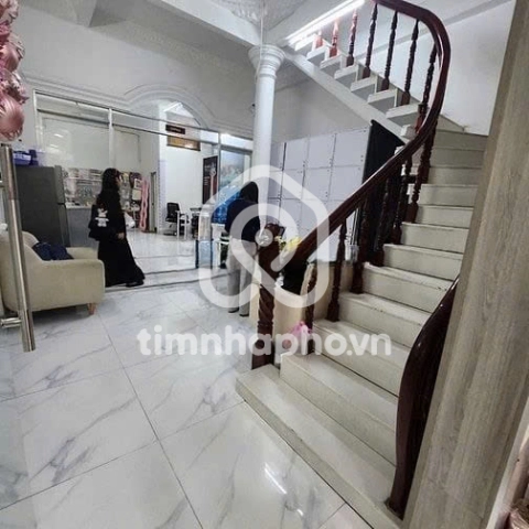 Nhà phố Mặt Tiền Đường Sương Nguyệt Anh Quận 1 - 4 tầng - Giá Chỉ 100 Triệu