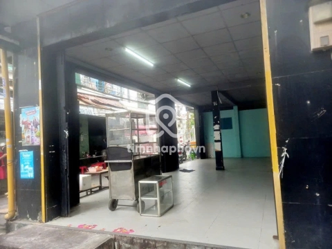 Nhà phố Hẻm Đường Lạc Long Quân Tân Bình - Giá Chỉ 15 Triệu