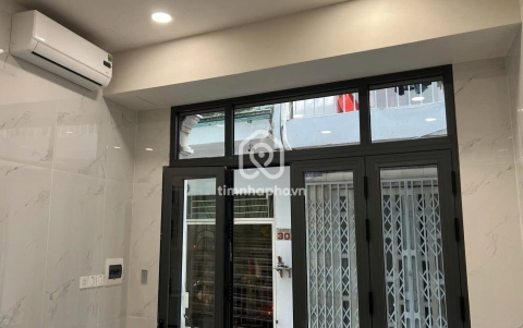 Nhà phố Hẻm Đường Lý Thái Tổ Quận 10 - 3 tầng - Giá Chỉ 12 Triệu