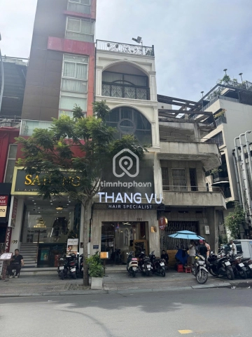 Nhà phố Mặt Tiền Đường Calmette Quận 1 - 5 tầng - Giá Chỉ 140 Triệu