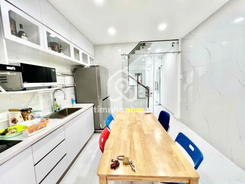 85C Đường Trần Kế Xương, Phường Cầu Kiệu