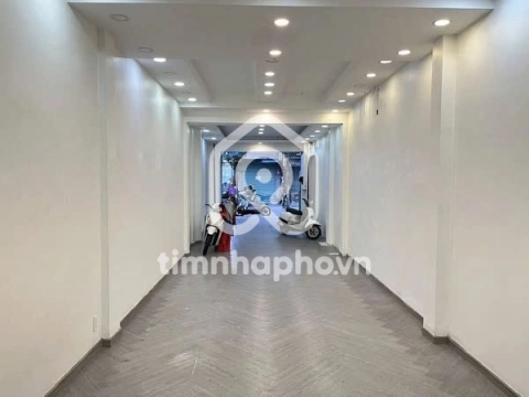Nhà phố Mặt Tiền Đường Cách Mạng Tháng Tám Quận 3 - Giá Chỉ 26 Triệu