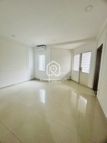 18 Đường Hoàng Dư Khương, Phường Hòa Hưng