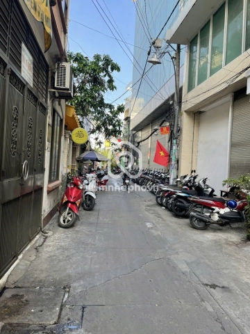 Nhà phố Hẻm Đường Nam Kỳ Khởi Nghĩa Quận 1 - 1 hầm 1 tầng - Giá Chỉ 40 Triệu