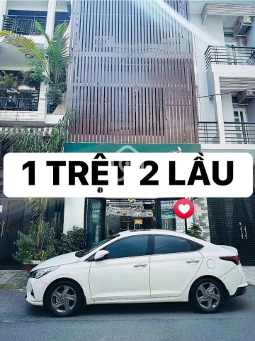 Nhà phố Mặt Tiền Đường Trần Minh Quyền Quận 10 - 3 tầng - Giá Chỉ 35 Triệu