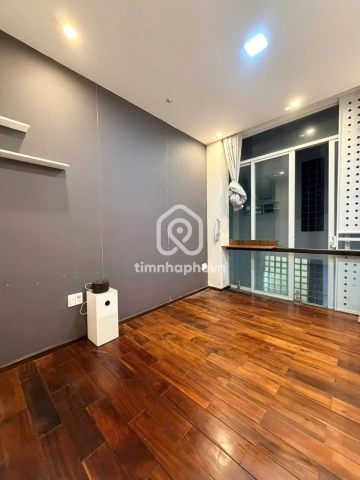 Nhà phố Hẻm Đường Nguyễn Phi Khanh Quận 1 - 3 tầng - Giá Chỉ 25 Triệu