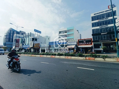 Tòa nhà Mặt Tiền Đường Lê Văn Việt Thủ Đức - 1 hầm 5 tầng - Giá Chỉ 150 Tỷ