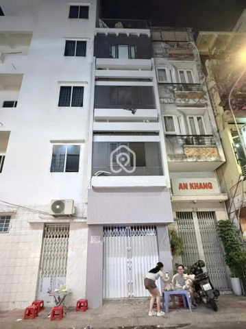 Nhà phố Mặt Tiền Đường Bàn Cờ Quận 3 - 4 tầng - Giá Chỉ 12,8 Tỷ