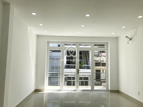 Nhà phố Hẻm Đường Tô Hiến Thành Quận 10 - 3 tầng - Giá Chỉ 29 Tỷ
