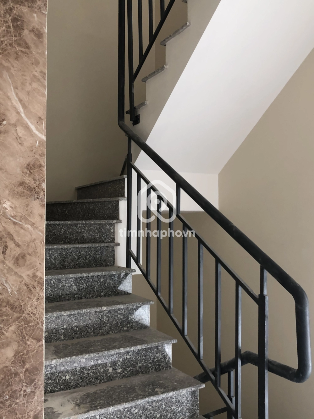 46 Đường Nguyễn Hữu Cầu, Phường Tân Định, Quận 1