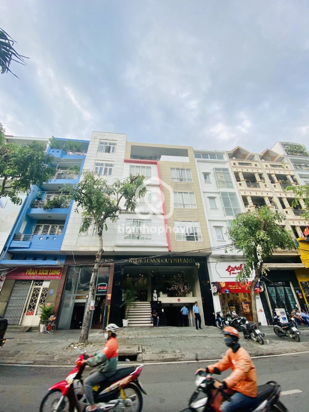 210 Đường Phan Xích Long, Phường Cầu Kiệu