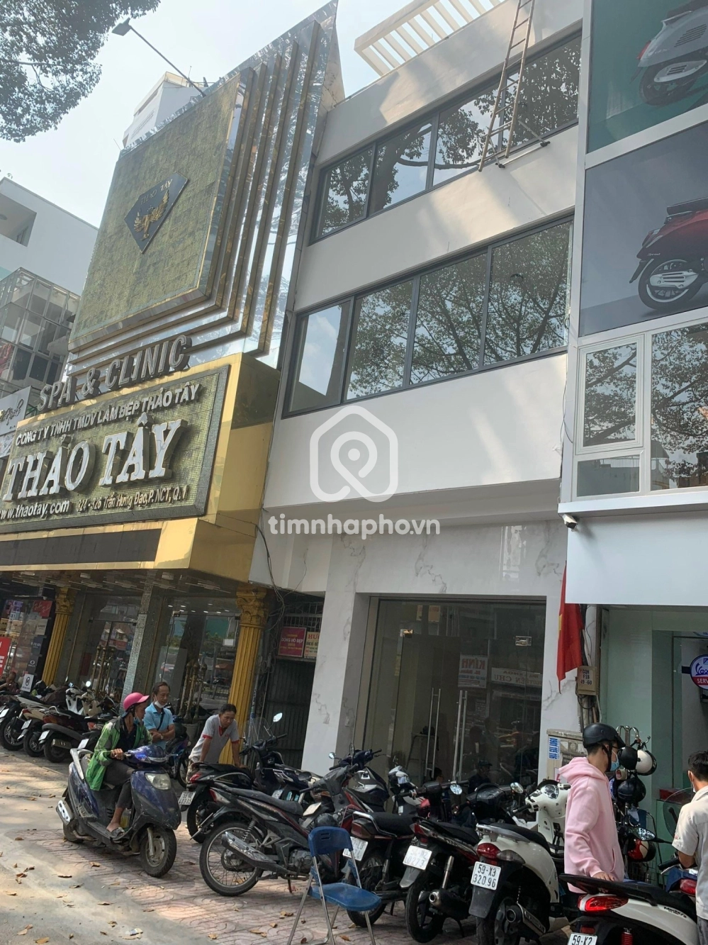 322 Đường Trần Hưng Đạo, Phường Nguyễn Cư Trinh, Quận 1