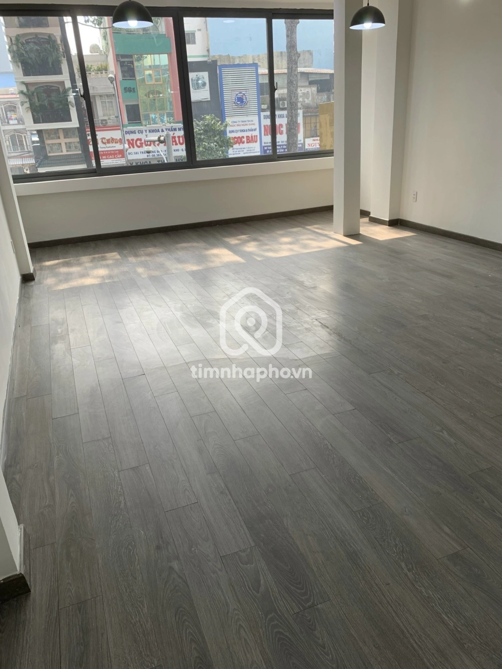 322 Đường Trần Hưng Đạo, Phường Nguyễn Cư Trinh, Quận 1