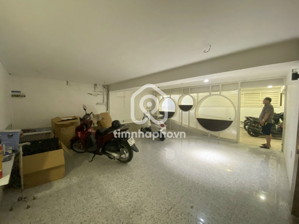 15 Đường Nguyễn Hiền, Phường 4, Quận 3