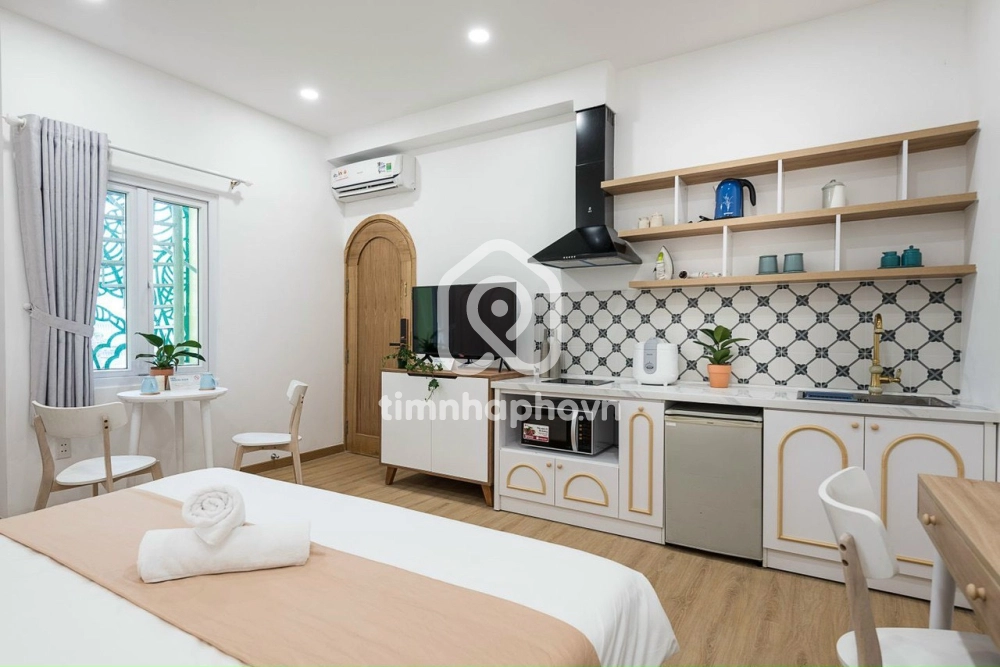 196/16-16a Đường Đề Thám, Phường Cầu Ông Lãnh, Quận 1