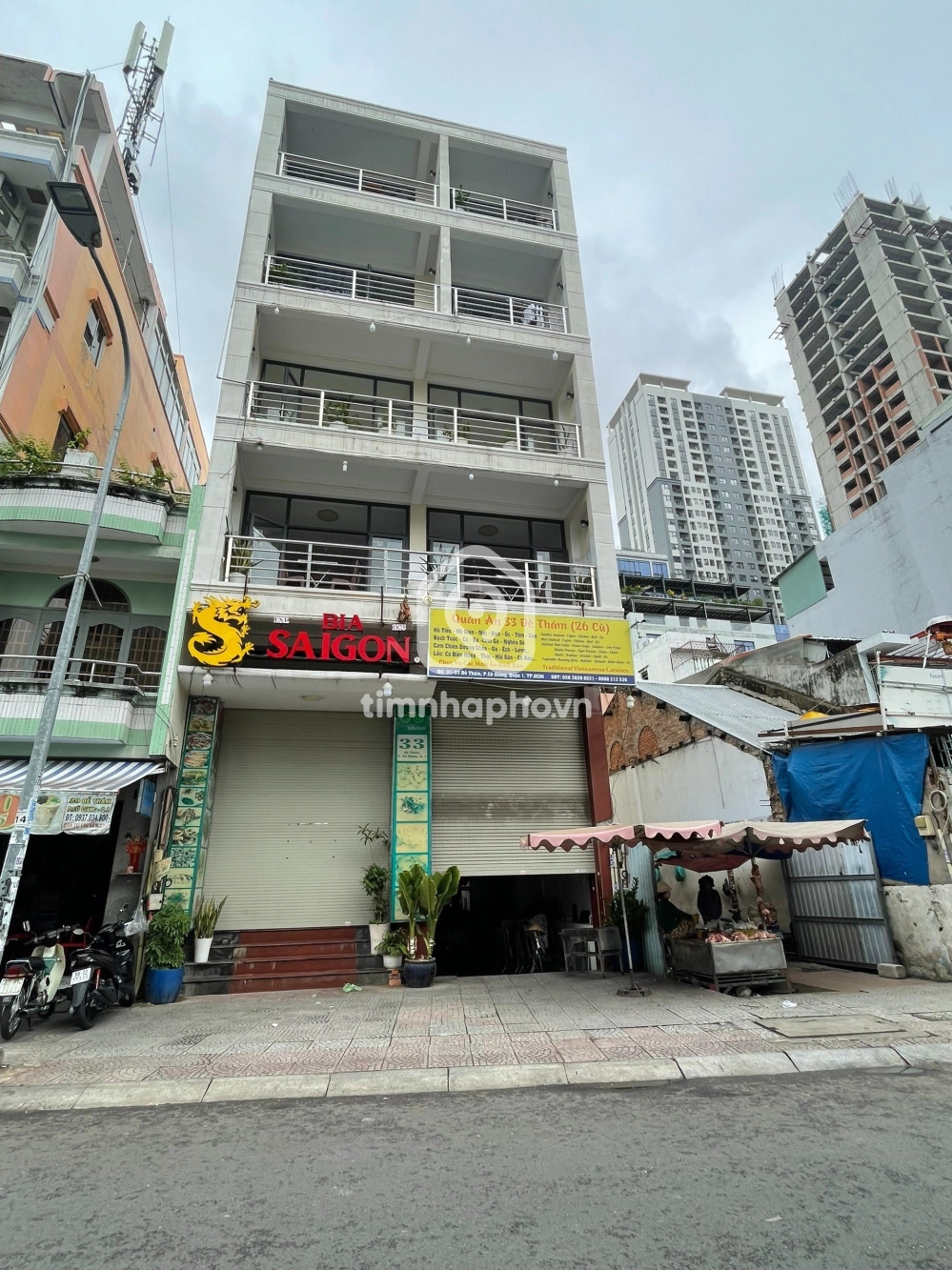 31-33 Đường Đề Thám, Phường Cô Giang, Quận 1