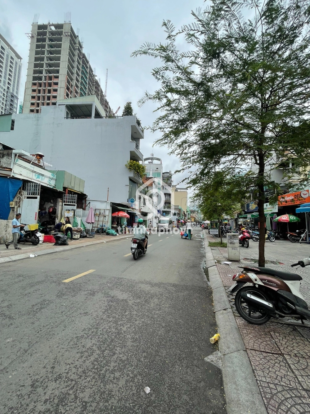 31-33 Đường Đề Thám, Phường Cô Giang, Quận 1